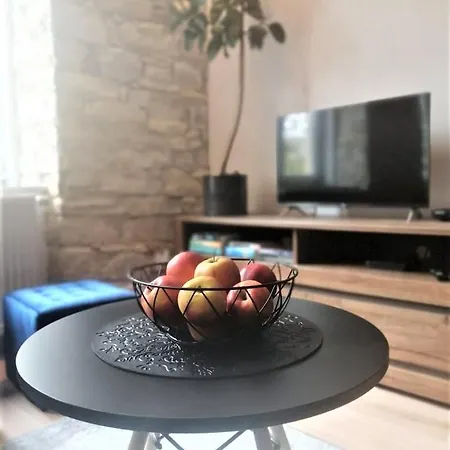 Apartment Bialy Kruk Vis-a-vis Jasnej Gory 5a