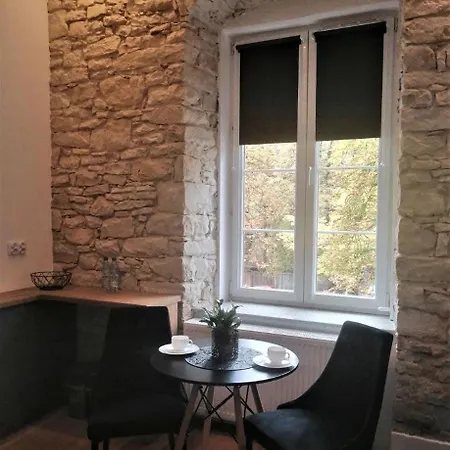 Apartment Bialy Kruk Vis-a-vis Jasnej Gory 5a