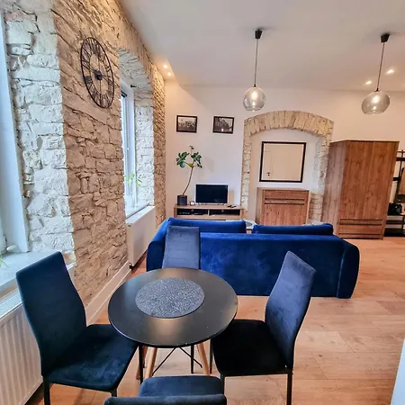 Bialy Kruk Vis-a-vis Jasnej Gory 5a * Częstochowa